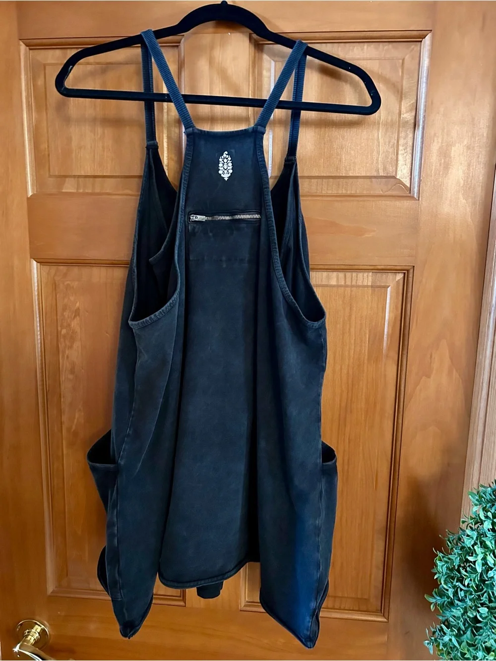FP Movement by Free People Black Sleeveless Romper with back zipper pocket NWOT - Picture 1 of 5